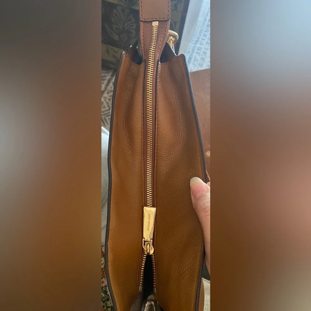 SALE! NWT Michael Kors Hobo Handbag - Picture 11 of 13